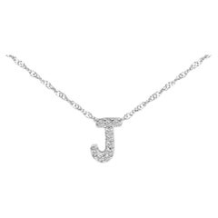 Collar colgante con inicial del alfabeto "J" de oro blanco de 10 quilates con acento de diamantes de 18 pulgadas