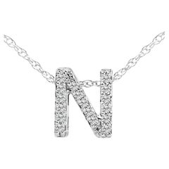 Collana con ciondolo con iniziale alfabetica "N" in oro bianco 10K con accenti di diamanti