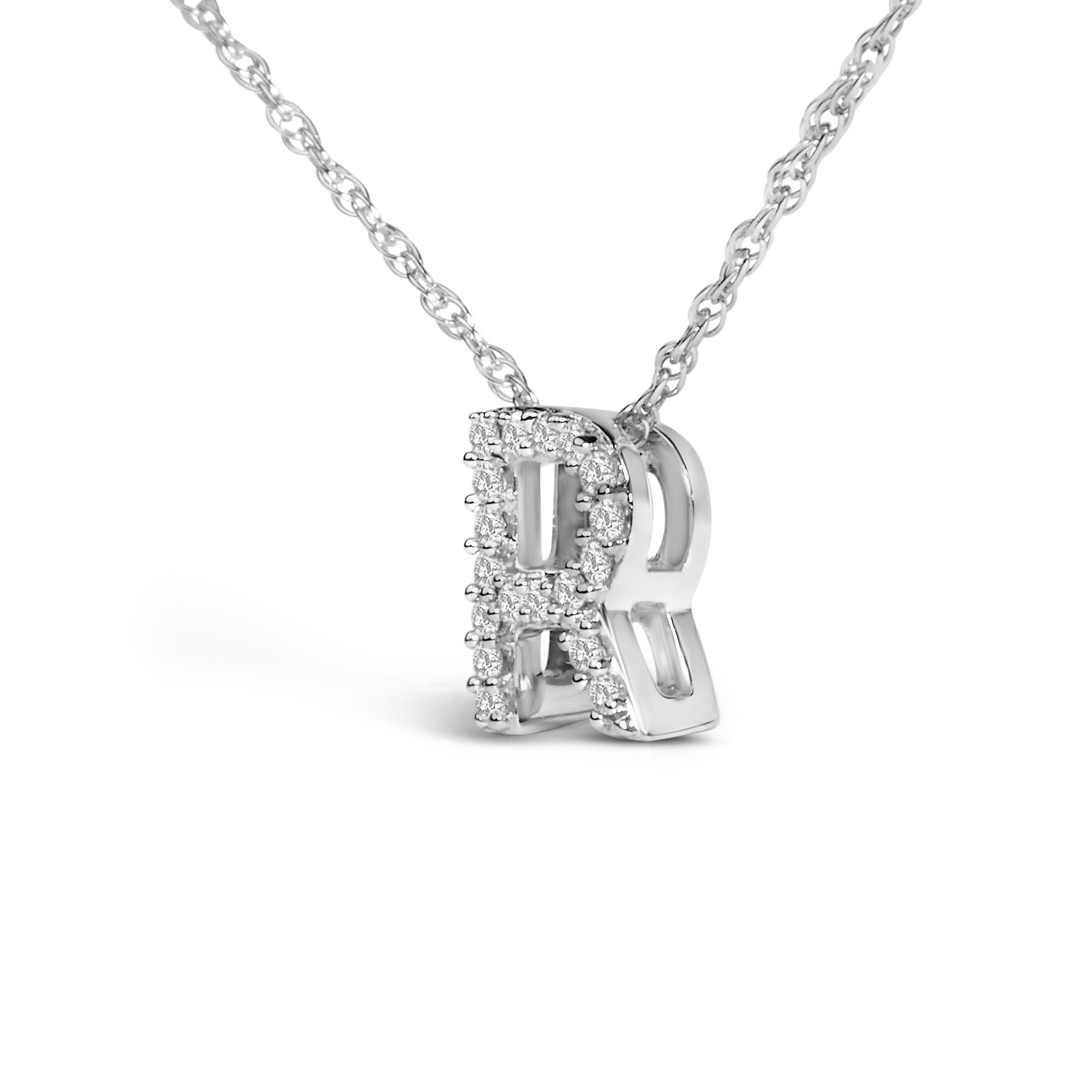 Halskette mit Initialenanhänger, 10 Karat Weißgold Diamant-Akzent 
