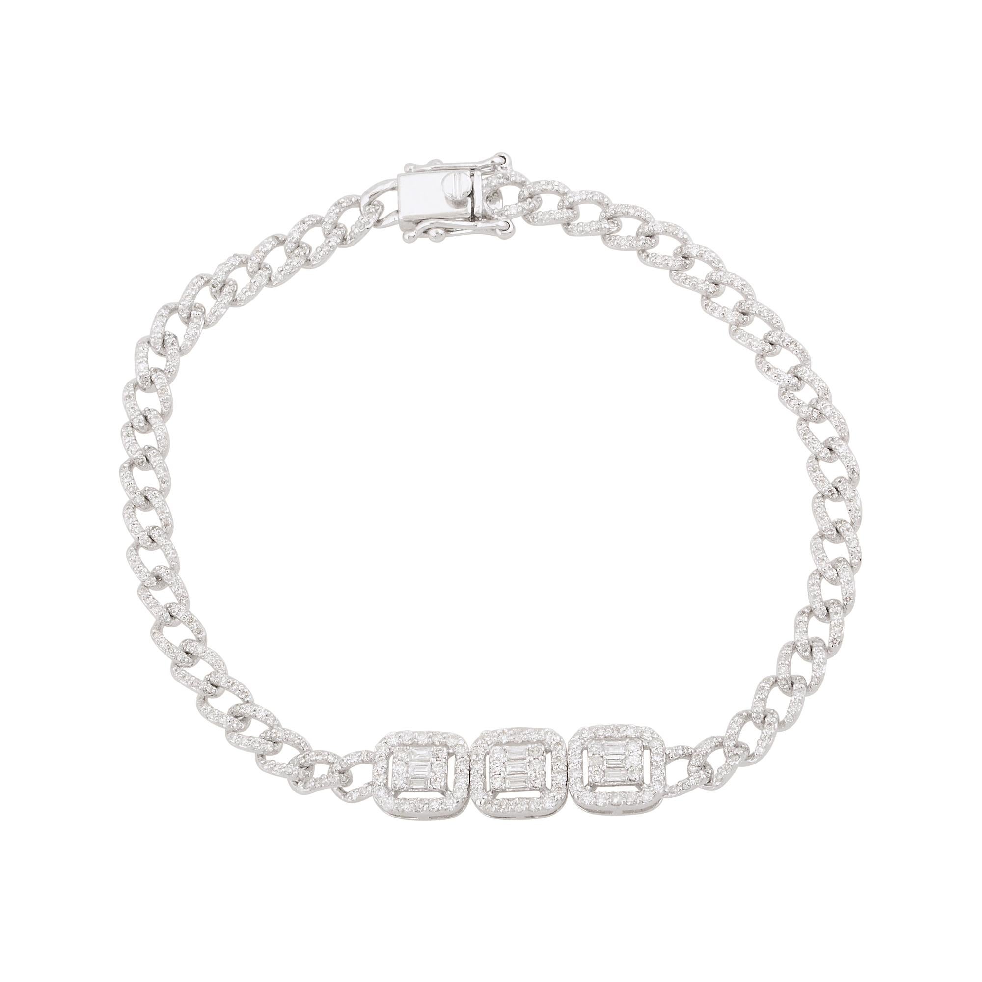Bracelet à maillons cubains en or blanc 10 carats avec diamants baguettes ronds Neuf - En vente à Diera, Dubai