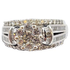 10K White Gold Diamond Cluster Ring