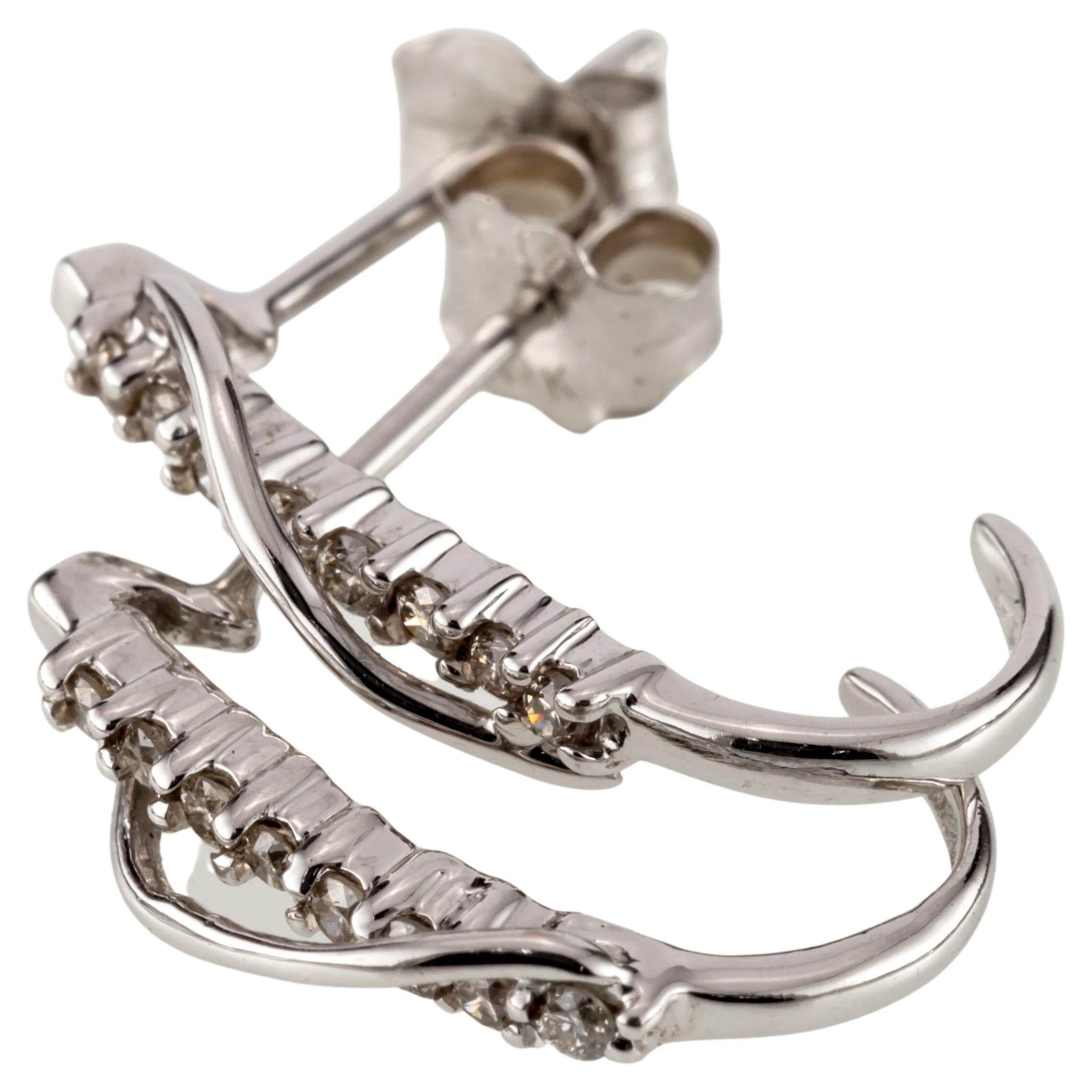 10k White Gold Diamond Drop Earrings with Butterfly Backs, 0.15 Carat For Sale