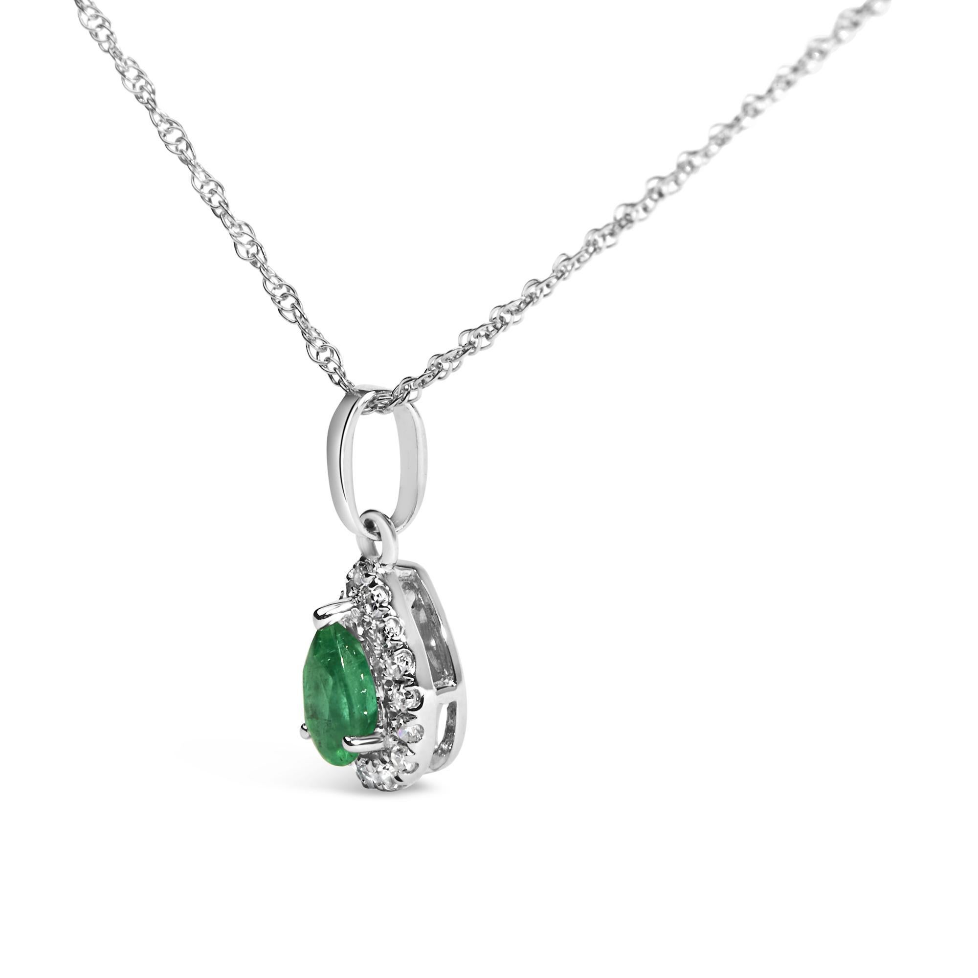Moderno Collana con ciondolo a forma di pera con accenti di diamanti e pietre preziose in oro bianco 10K in vendita