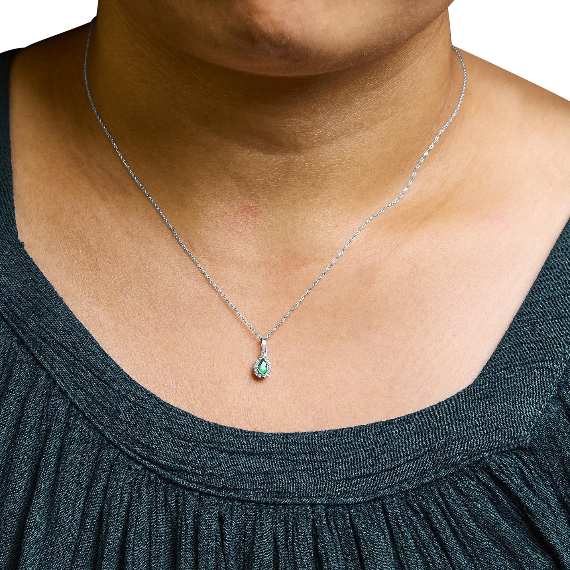 Taglio a goccia Collana con ciondolo a forma di pera con accenti di diamanti e pietre preziose in oro bianco 10K in vendita