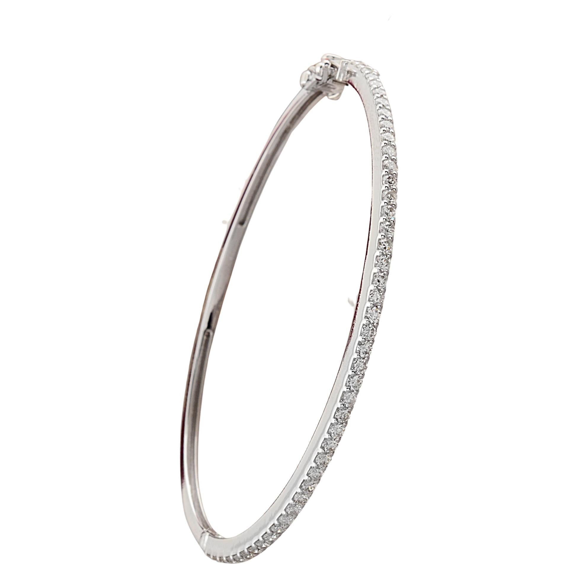 10k White Gold Natural 1.1 Ct. Pave Diamond Sleek Bracelet Handmade Fine Jewelry For Sale