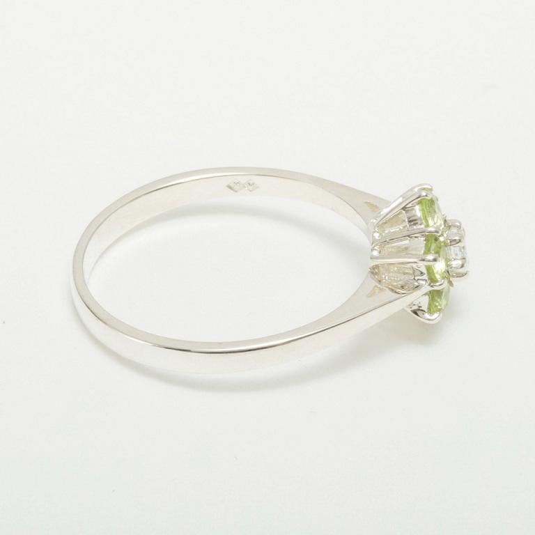 For Sale:  10k White Gold Natural Diamond & Peridot womens Cluster Ring Customizable 3