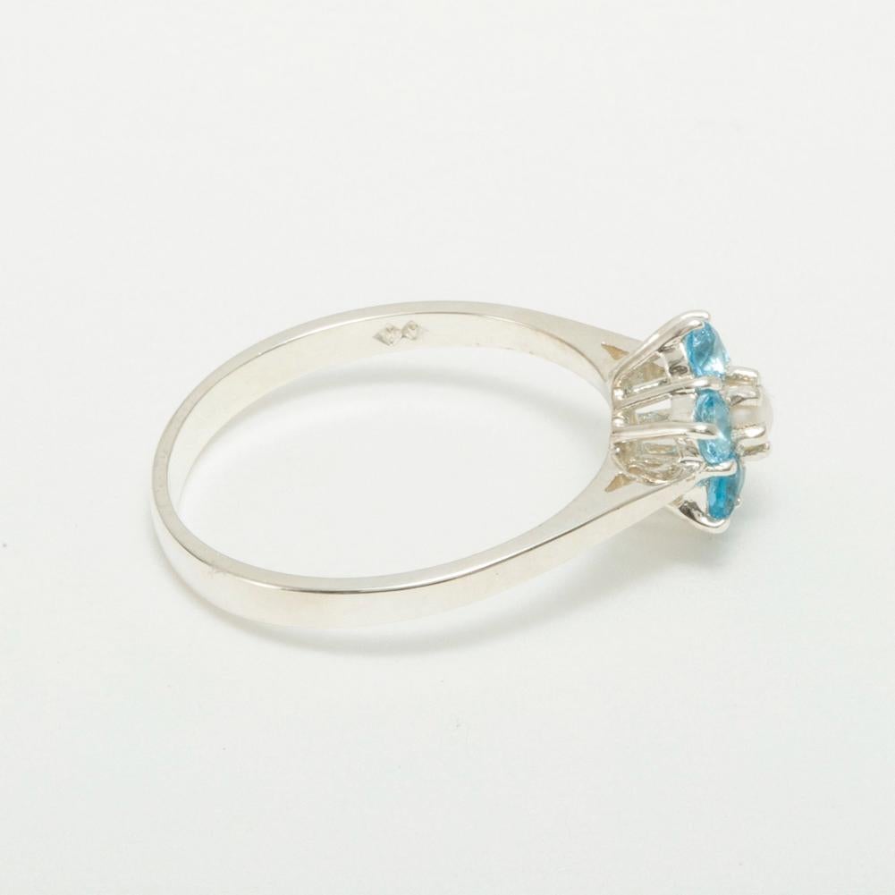 For Sale:  10k White Gold Pearl & Blue Topaz Womens Cluster Ring 4