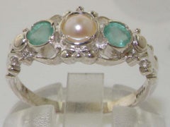 10K White Gold Pearl & Emerald Womens Georgian Inspired Trilogy Ring