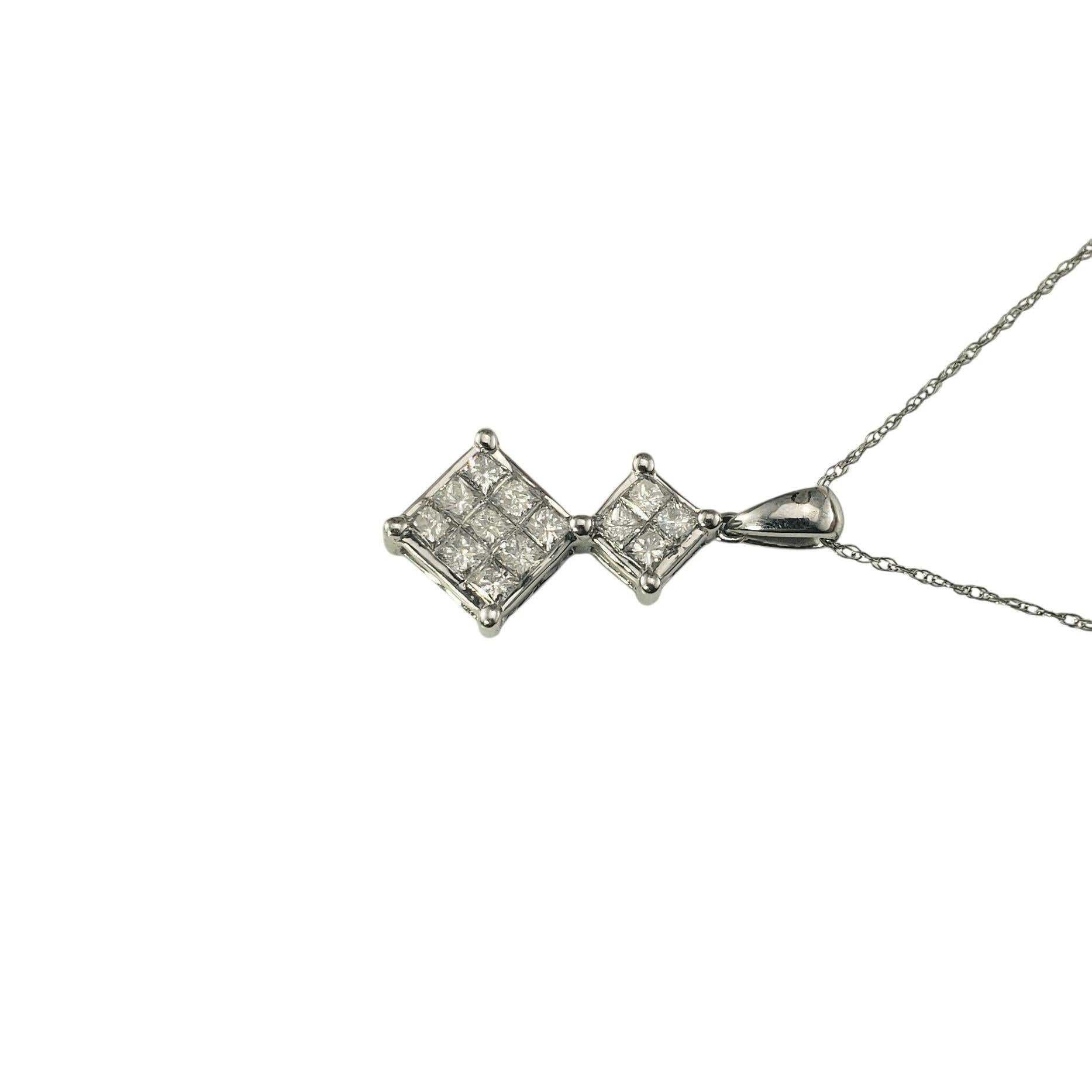 Contemporaneo Collana con ciondolo con diamante taglio principessa in oro bianco 10K #23405 in vendita