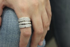 10K White Gold Single Row Dimond Band Ring