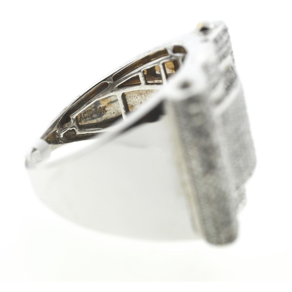 10 Karat White Gold Square Pave Diamond Men's Ring In Excellent Condition In Boca Raton, FL