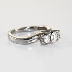 10K Weißgold Drei-Diamanten-Ring 0,65ct