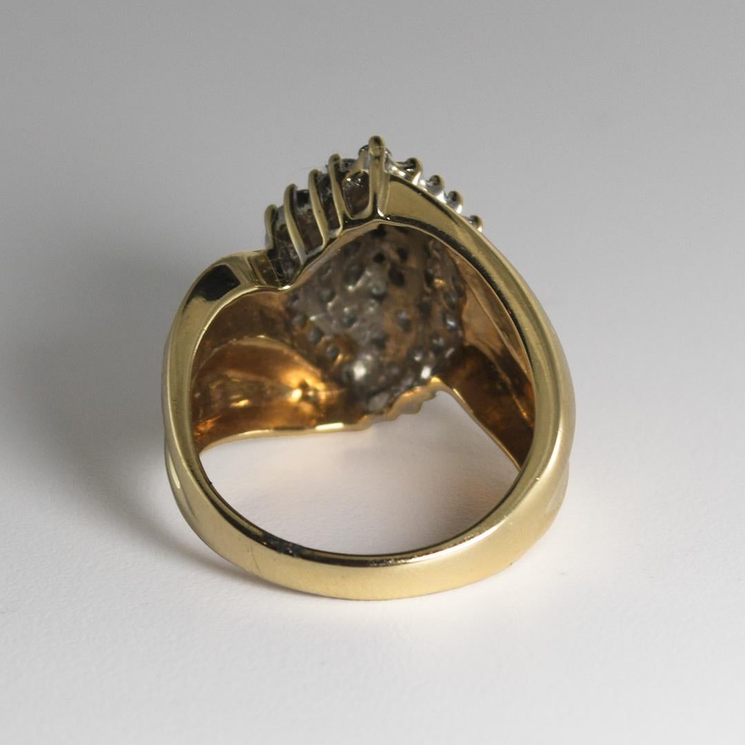 10K Yellow and White Gold Diamond Cluster Ring 1.00ct In Excellent Condition For Sale In Laguna Beach, CA