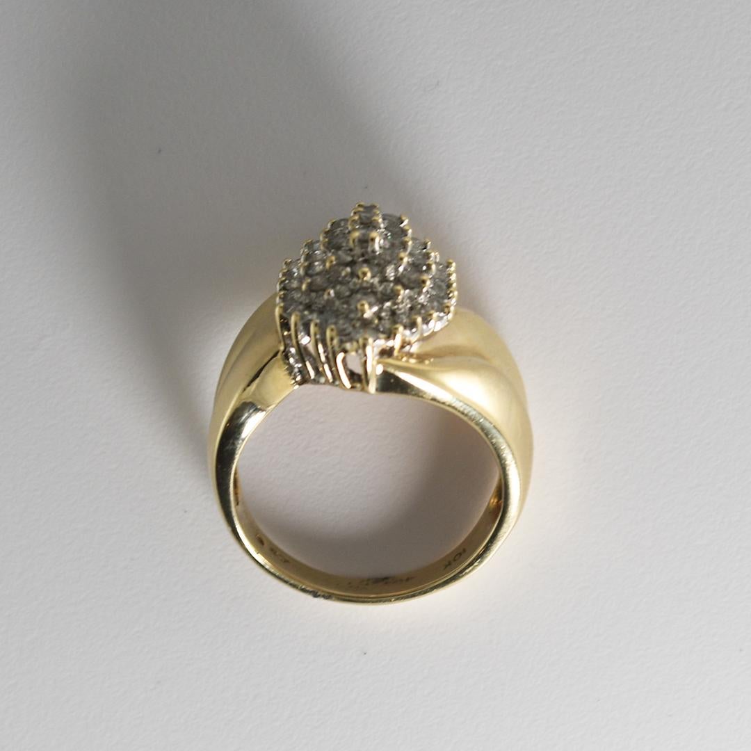 10K Yellow and White Gold Diamond Cluster Ring 1.00ct For Sale 2