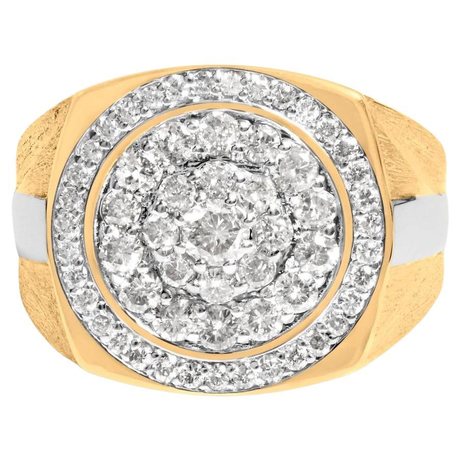 Anello da uomo in oro giallo 10K con diamanti a grappolo e aureola da 1,5 carati