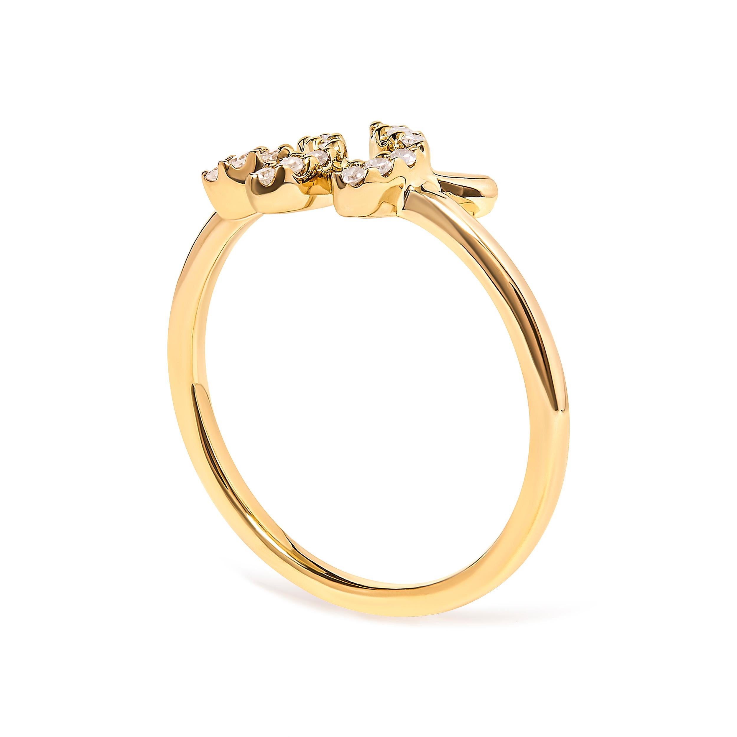 Round Cut 10K Yellow Gold 1/10 Carat Diamond Leaf and Branch Ring For Sale