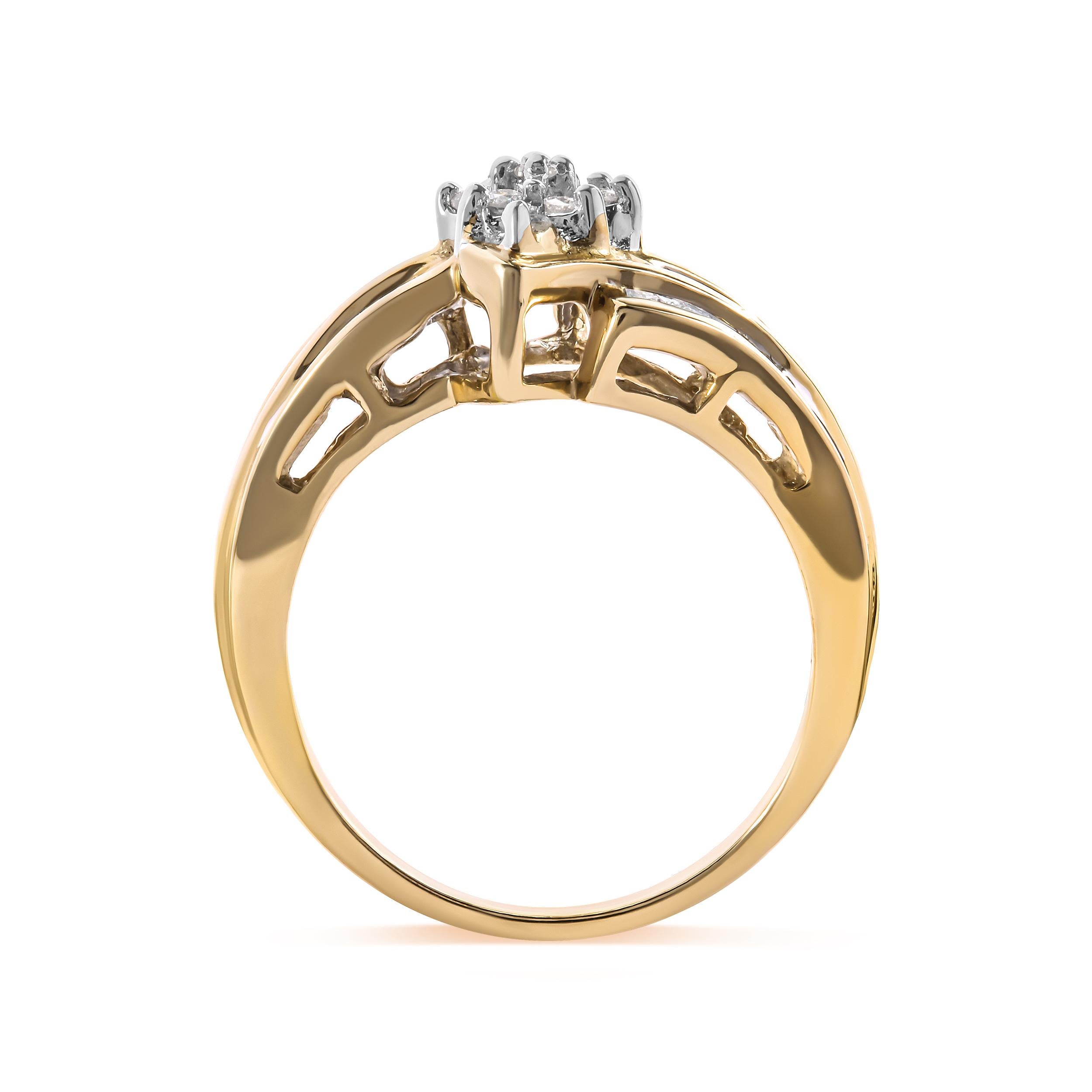 Taille ronde Bague à tige en or jaune 10 carats sertie d'une tête en grappe de diamants 1/2 carat en vente