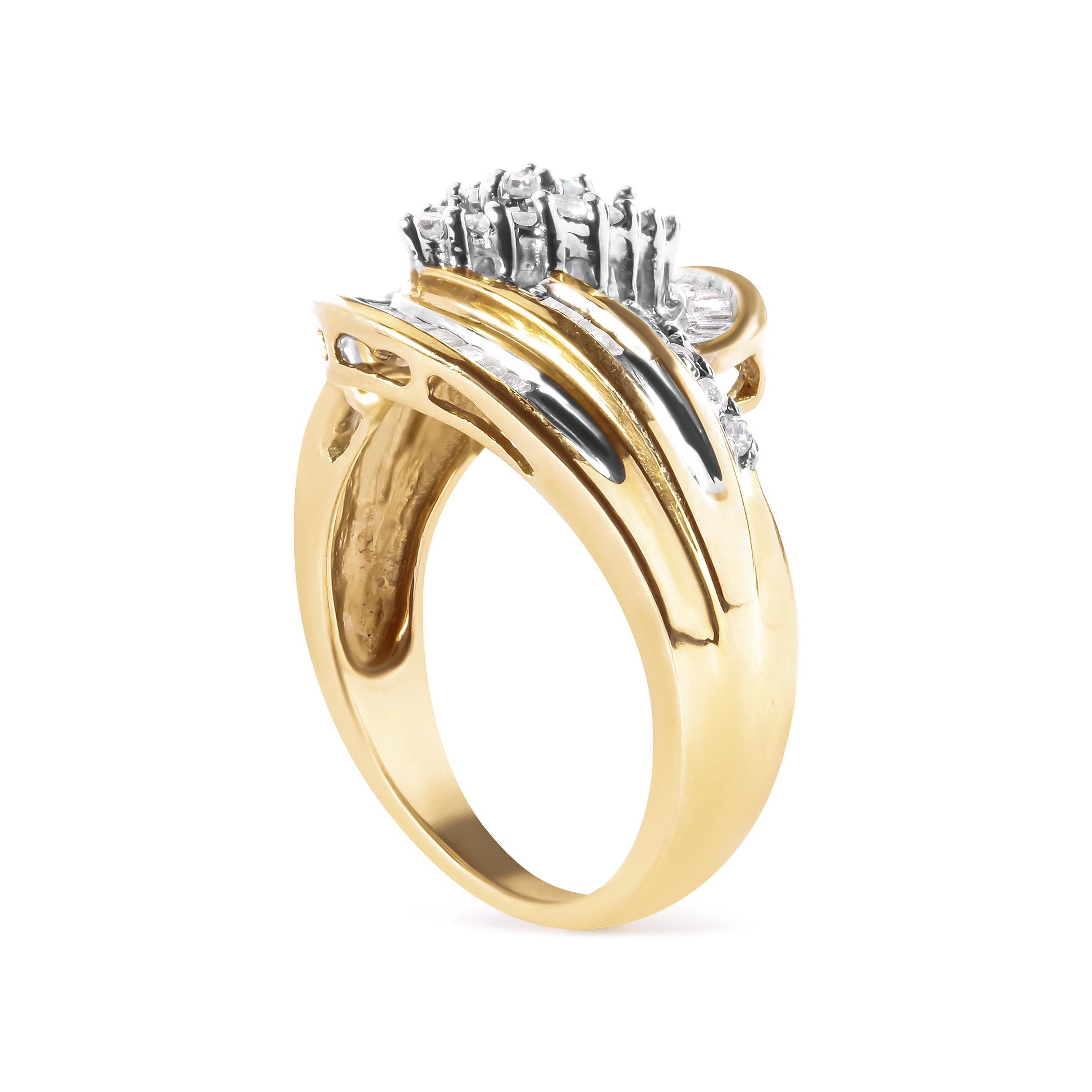 Moderne Bague en or jaune 10K 1/2 Cttw Diamond Pear Cluster and Swirl - Taille 7 en vente