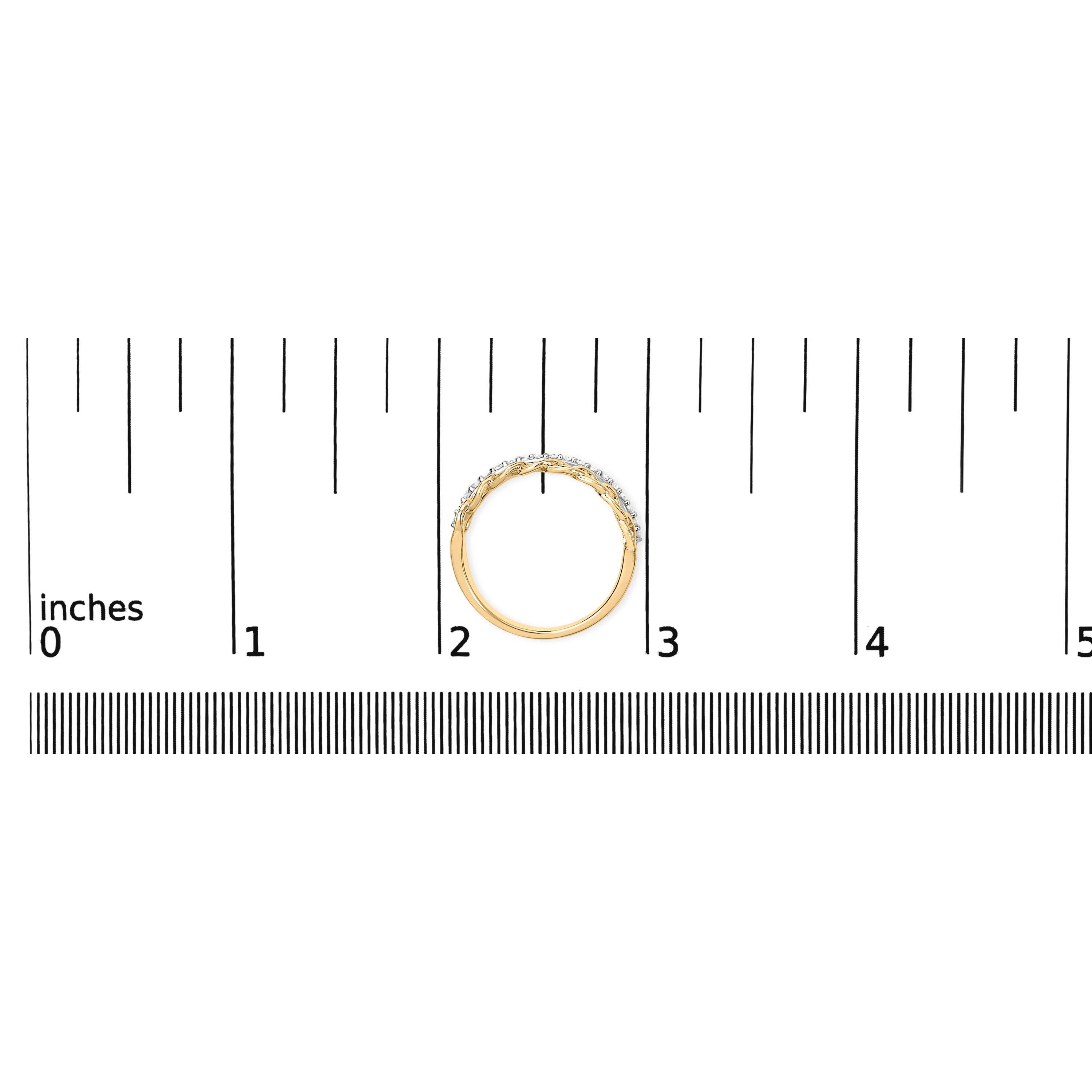Women's 10K Yellow Gold 1/5 Cttw Diamond Cuban Link Ring Band For Sale