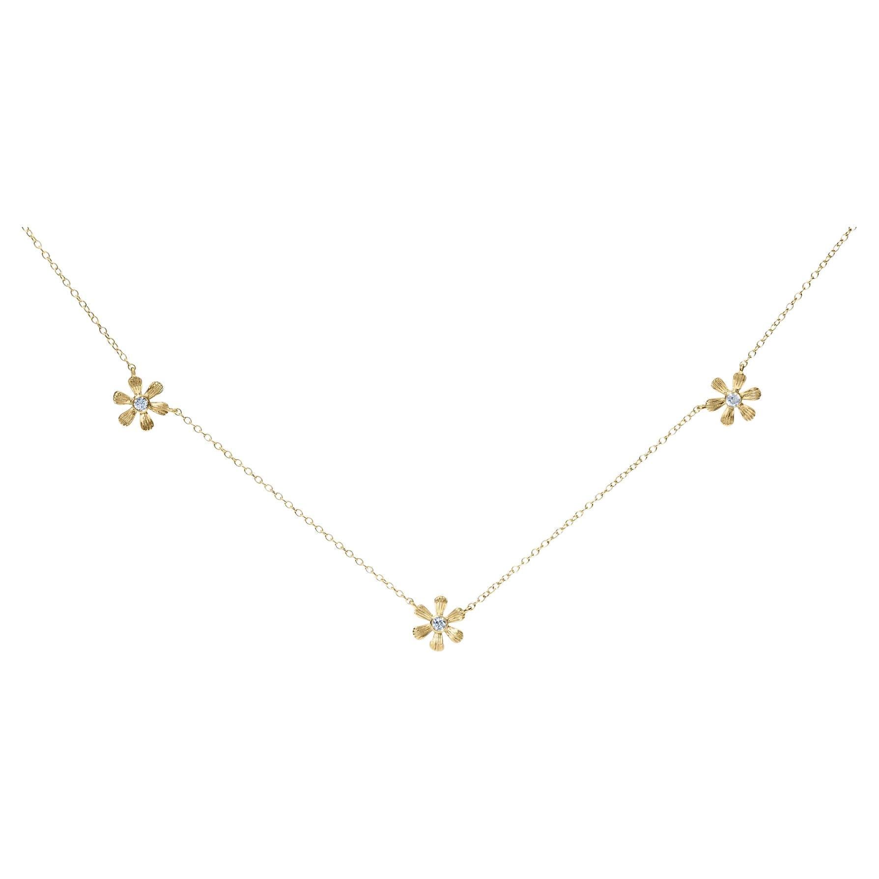 10K Yellow Gold 1/8 Cttw Diamond Floral Station Chain Necklace