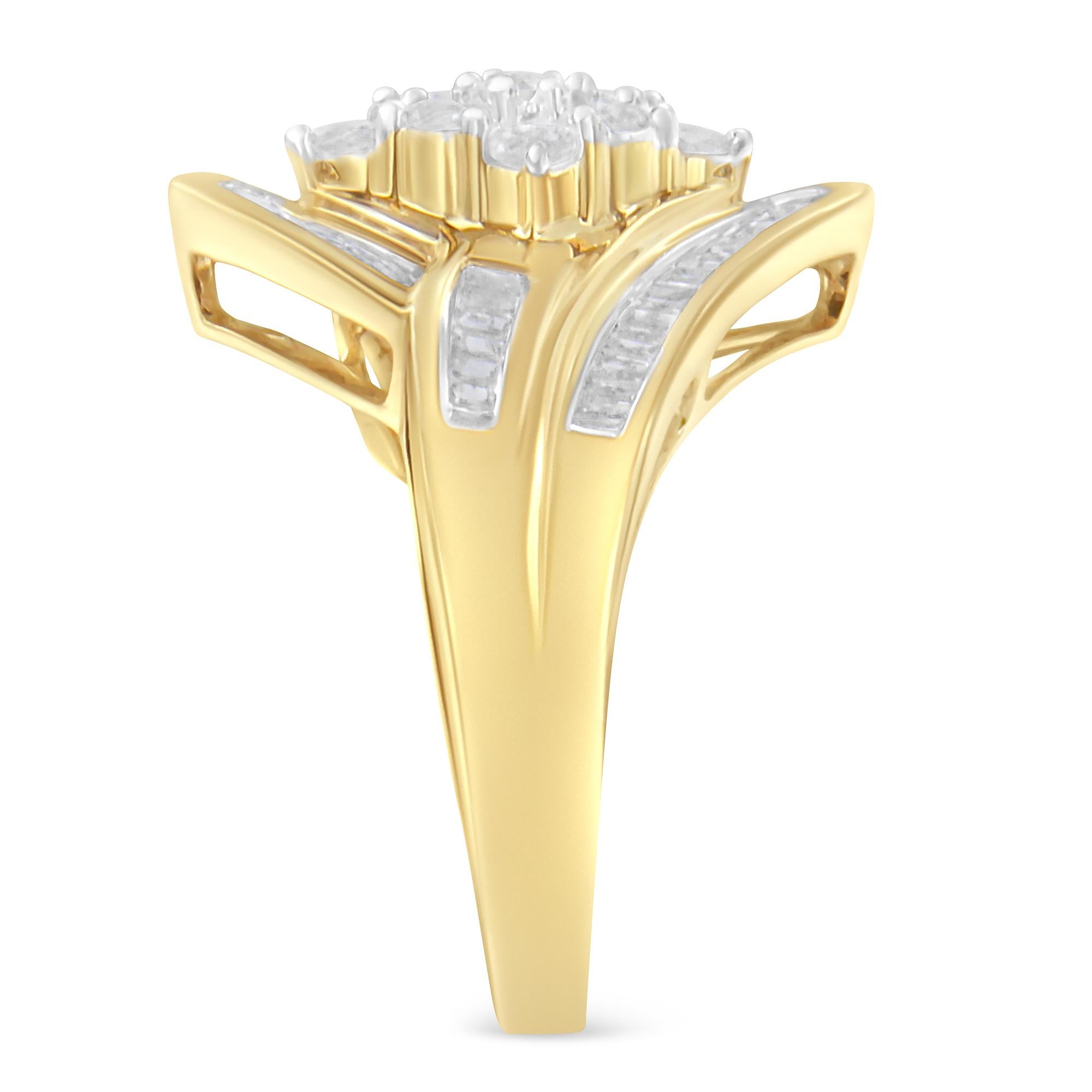 Anello con cluster di diamanti bypass in oro giallo 10K da 1 Cttw (colore I-J, purezza I2-I3) - In condizioni Nuovo a New York, NY