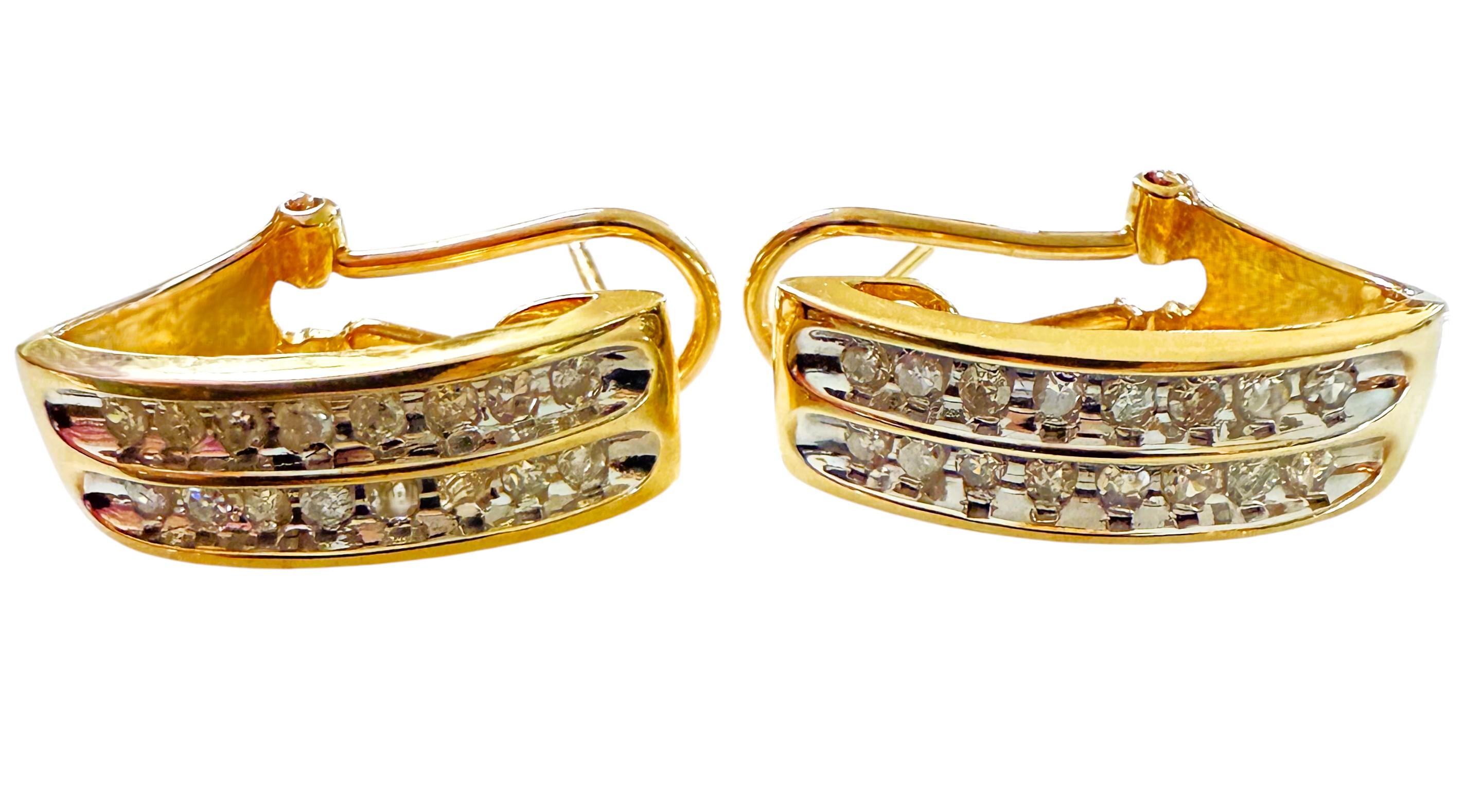 Boucles d'oreilles en or jaune 10k 1.0 carat diamant demi-rondelle Omega Backs en vente 1