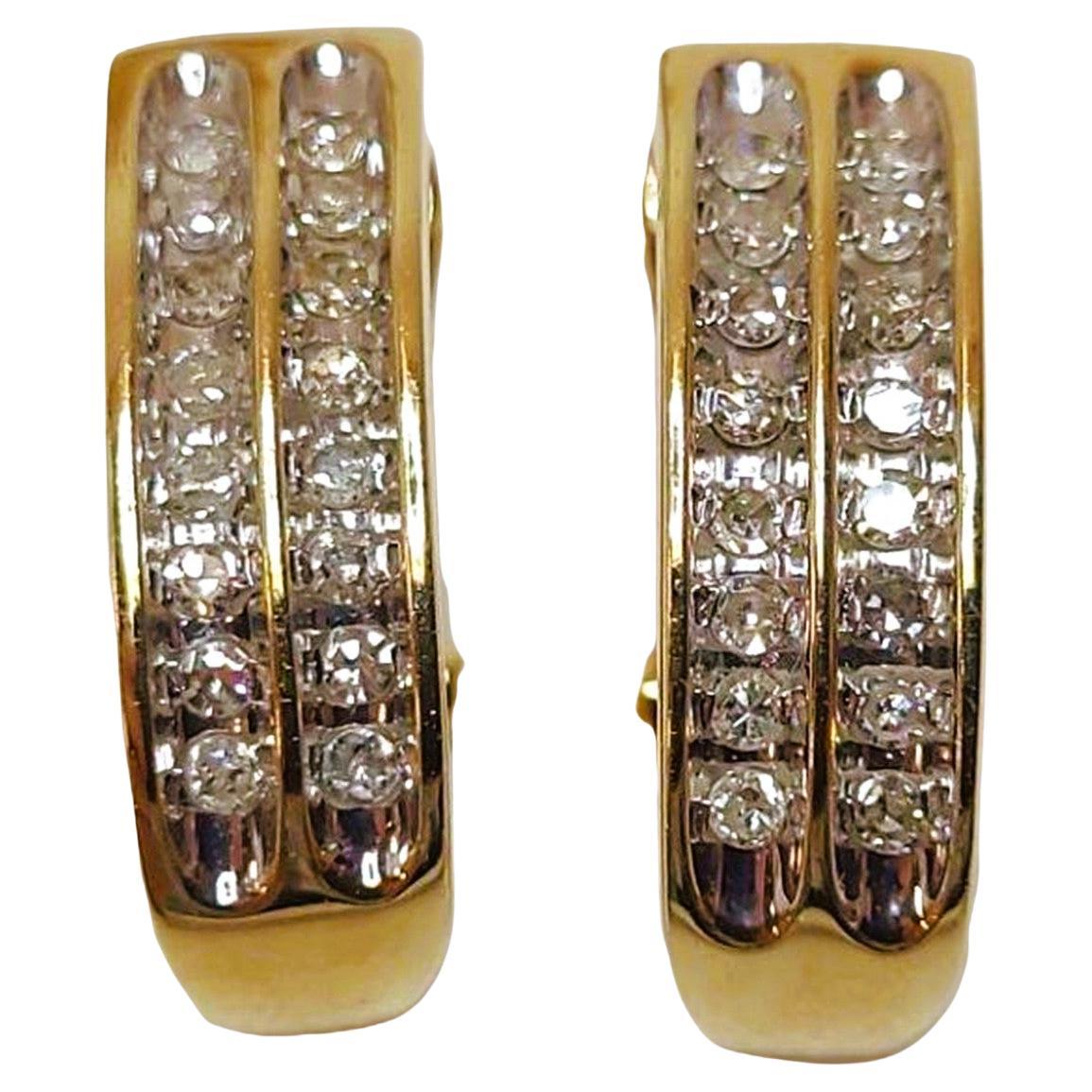 Boucles d'oreilles en or jaune 10k 1.0 carat diamant demi-rondelle Omega Backs en vente