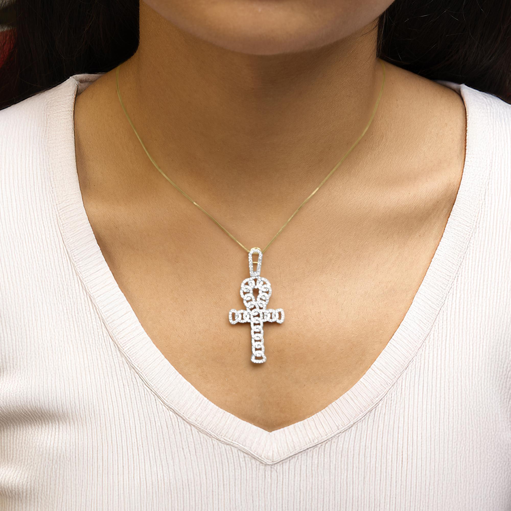 Round Cut 10K Yellow Gold 1.00 Cttw Ankh Cross Pendant (H-I Color, SI1-SI2 Clarity) For Sale