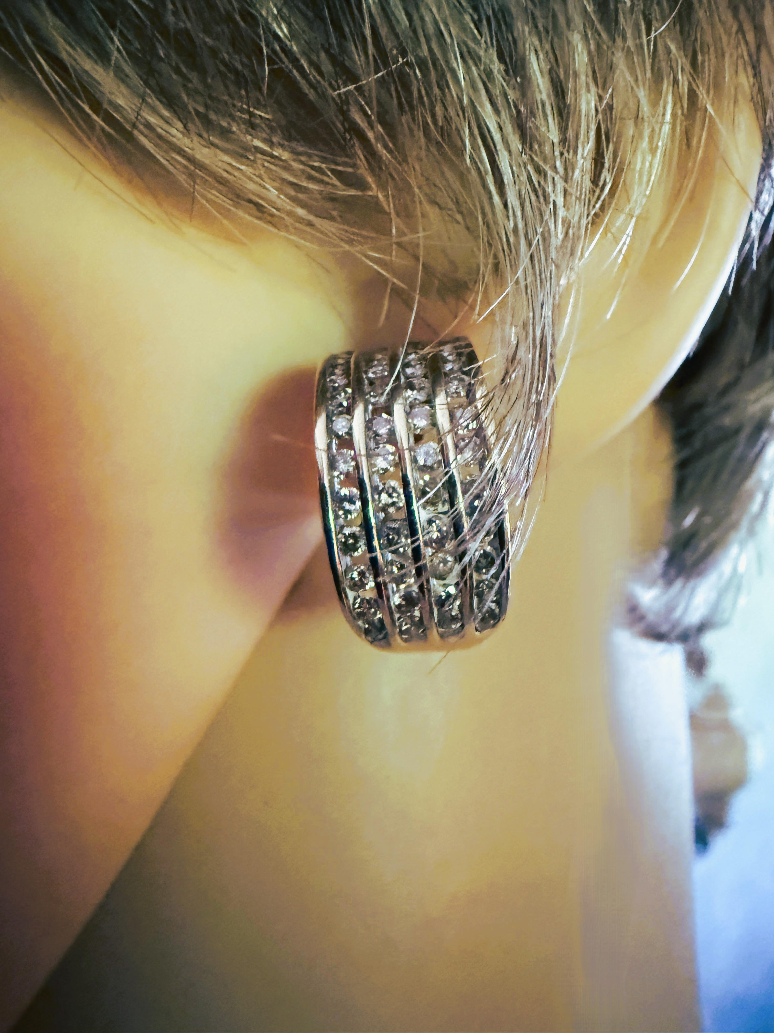 10k Yellow Gold 1.36 Carat ZEI 4 Row Half Hoop Diamond Omega Clip Earrings In Excellent Condition In Eagan, MN