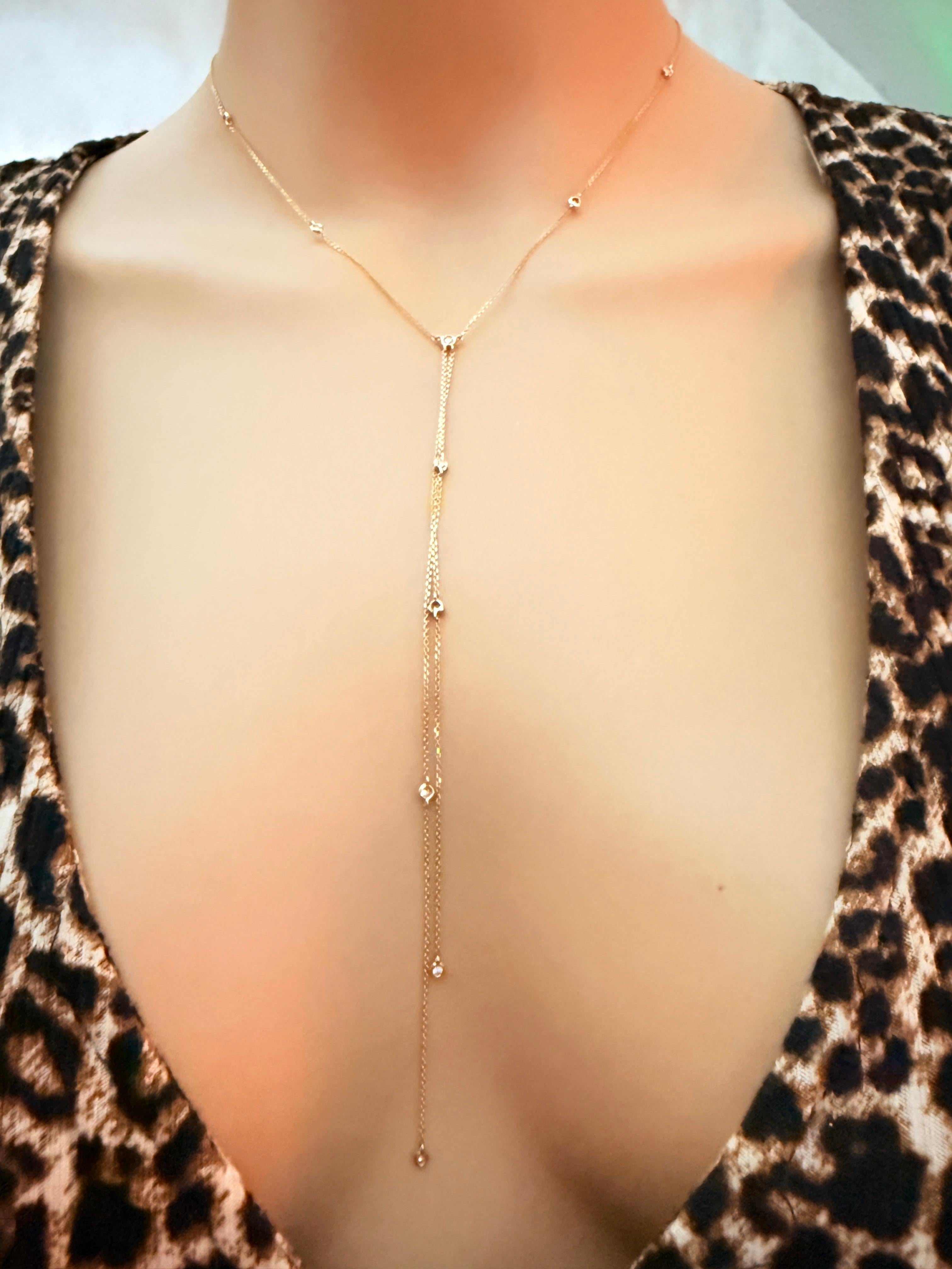 Collier en or jaune 10k, diamant taille brillant Saturn Y Split Drop Necklace Pour femmes en vente