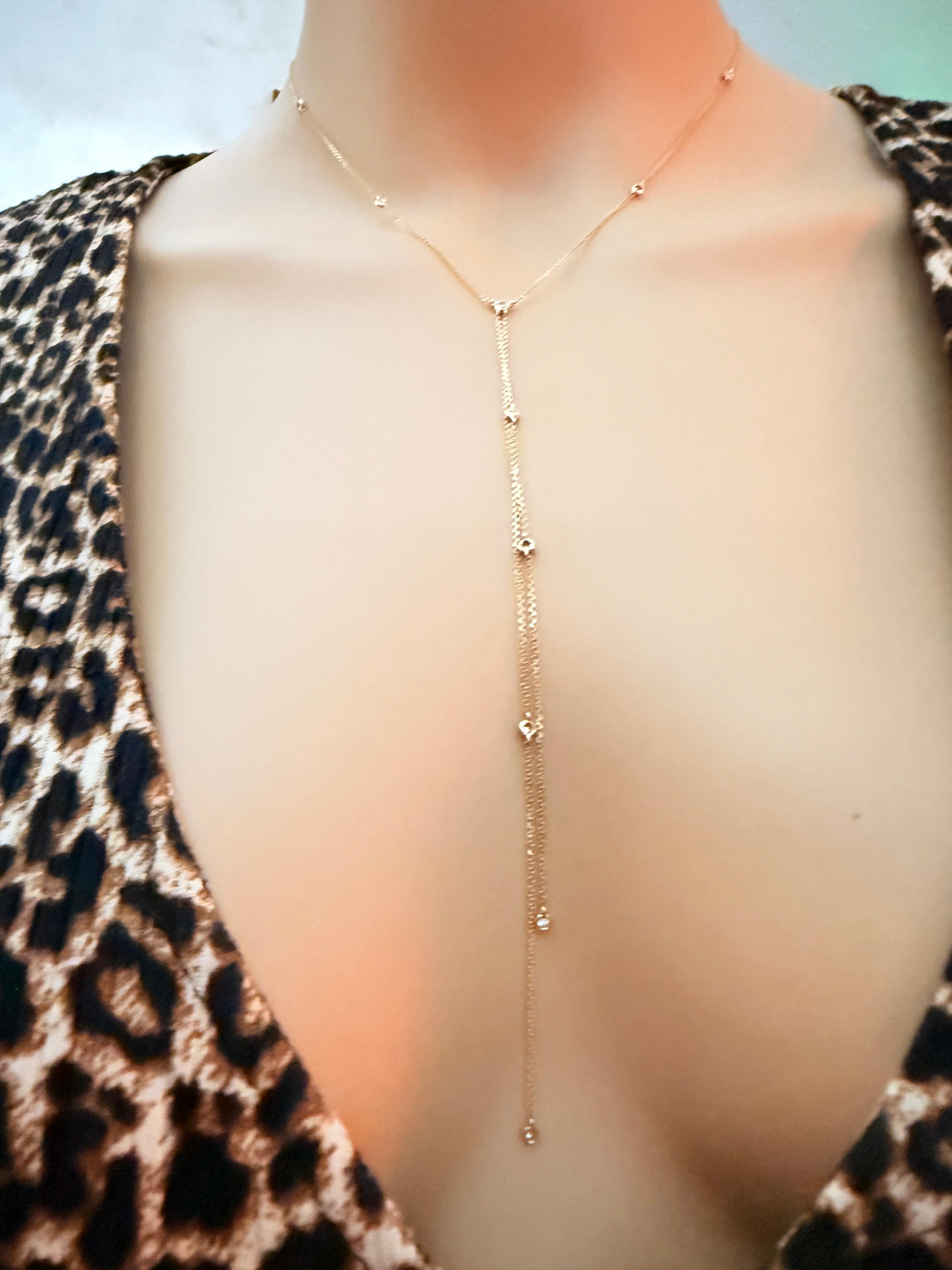 Collier en or jaune 10k, diamant taille brillant Saturn Y Split Drop Necklace en vente 1