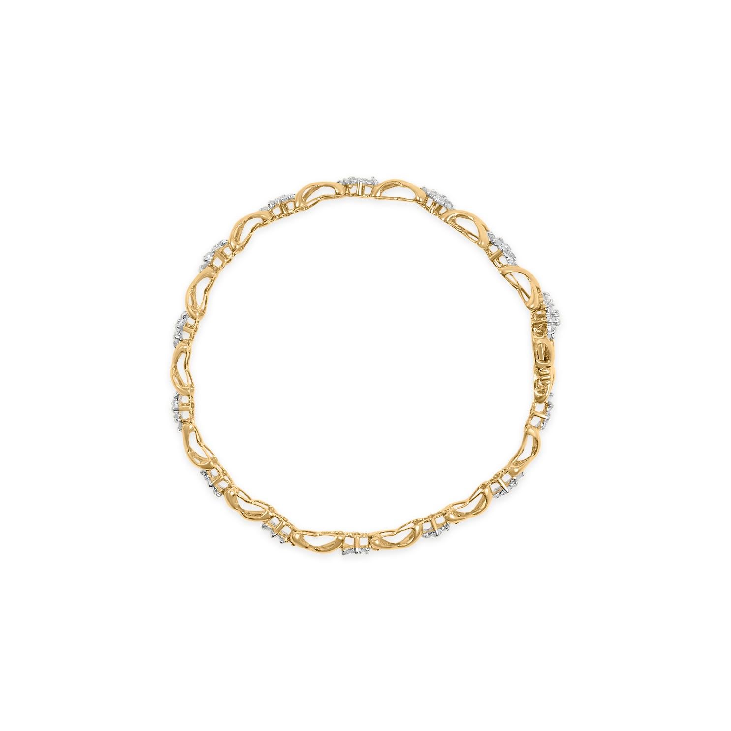Contemporain Bracelet à maillons alternant « X » en or jaune 10 carats avec grappe de diamants de 2,0 carats en vente