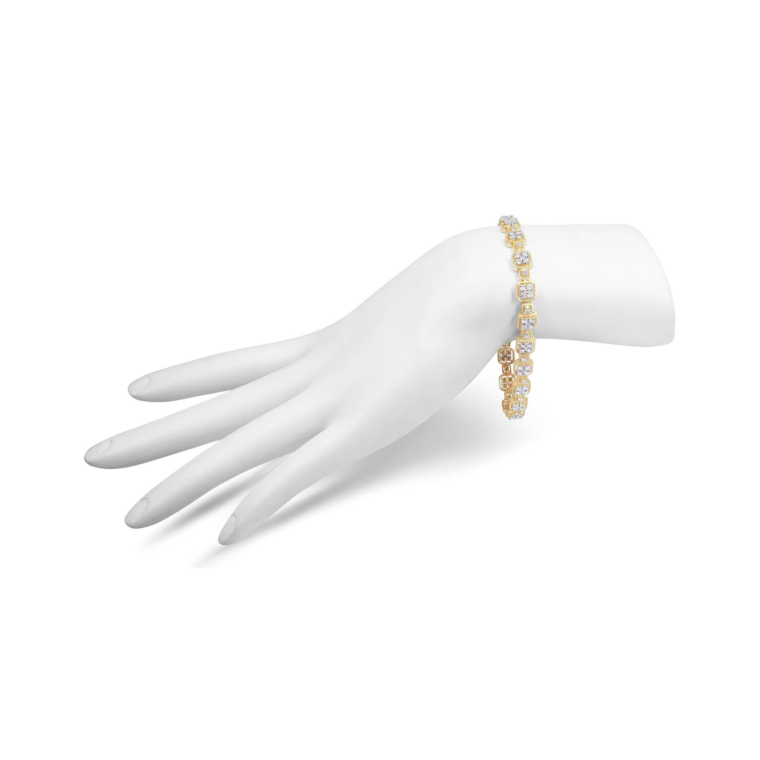 Taille ronde Bracelet à maillons carrés en or jaune 10 carats avec diamants de 2,0 carats en vente
