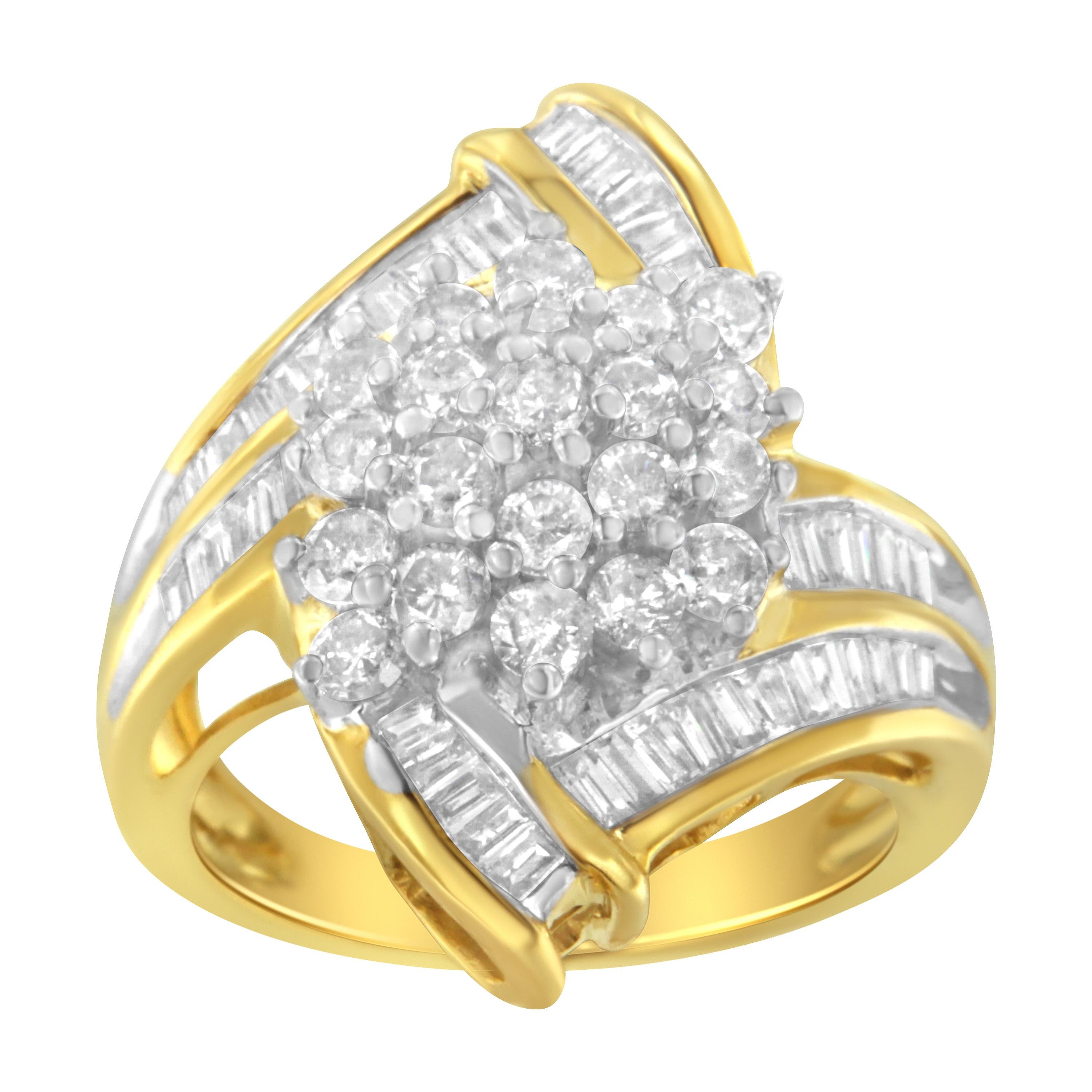 10K Yellow Gold 2.00 Carat Round and Baguette Diamond Swirl Ring For Sale