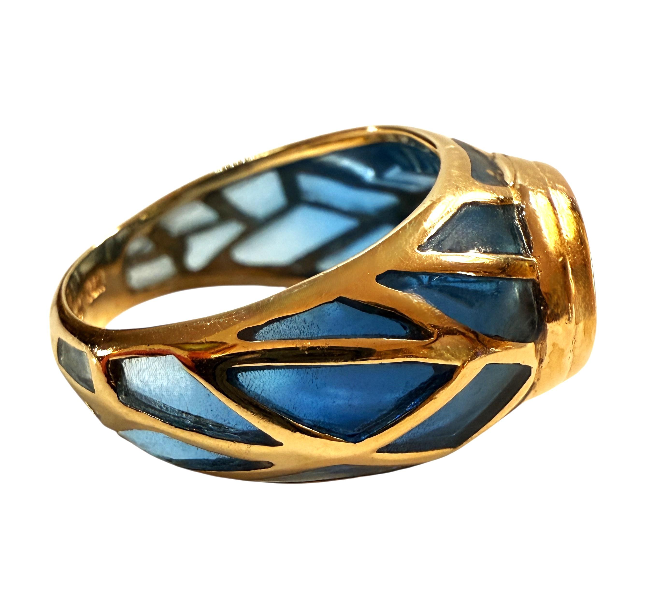 Anillo de oro amarillo de 10 quilates con topacio azul de Londres de 2,54 quilates y esmalte azul talla diamante en Excelente estado para la venta en Eagan, MN