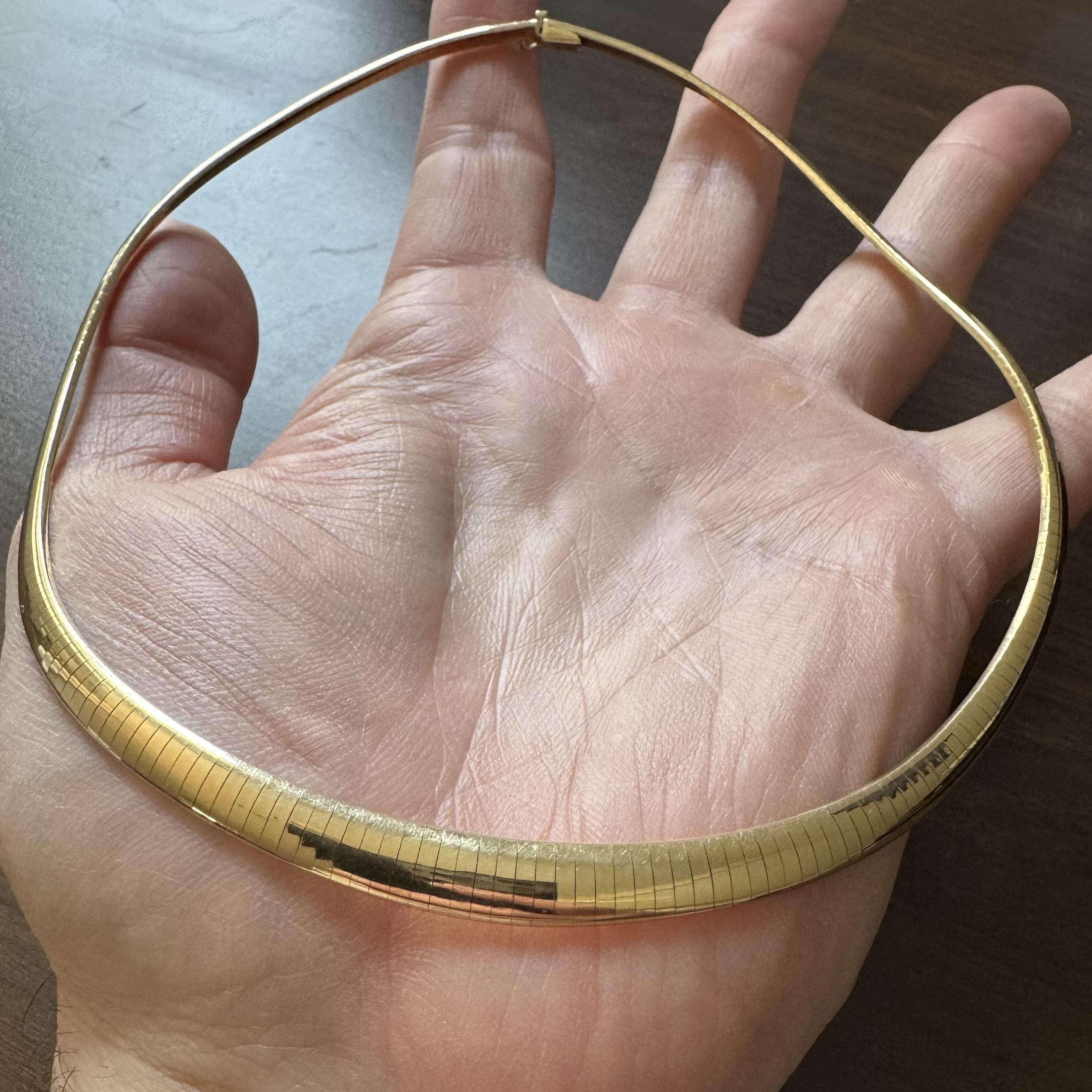 Zustand:  Ausgezeichneter Condit, Professionell gereinigt und poliert
Metall: 10k Gold (markiert und professionell getestet)
Gewicht: 30,3 g
Länge: 17 Zoll
Breite: 7,5 mm an der breitesten Stelle, 4 mm an der schmalsten Stelle
Verschluss: Box Tab