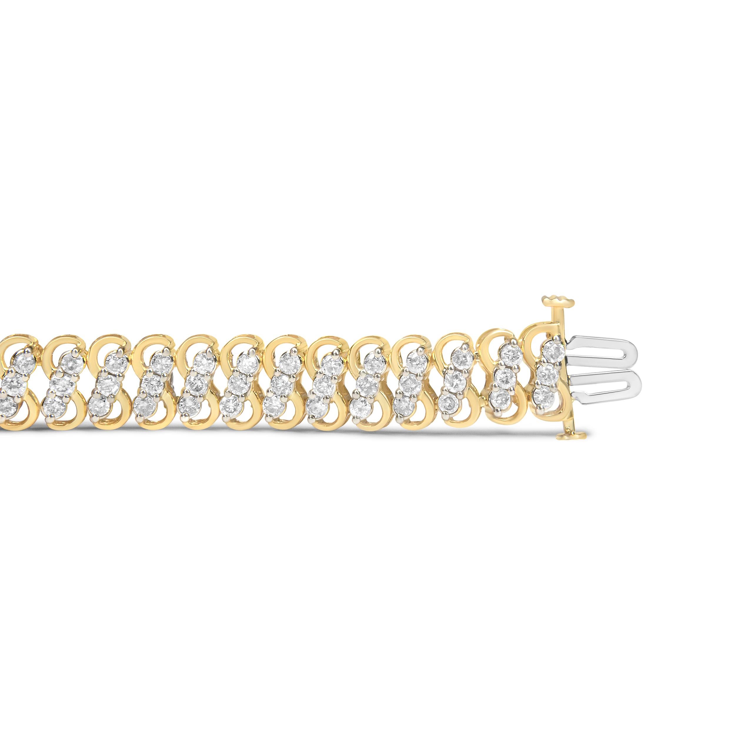 Bracelet Tennis Infinity en or jaune 10k 4.0 Cttw Diamond Triple Row Neuf - En vente à New York, NY
