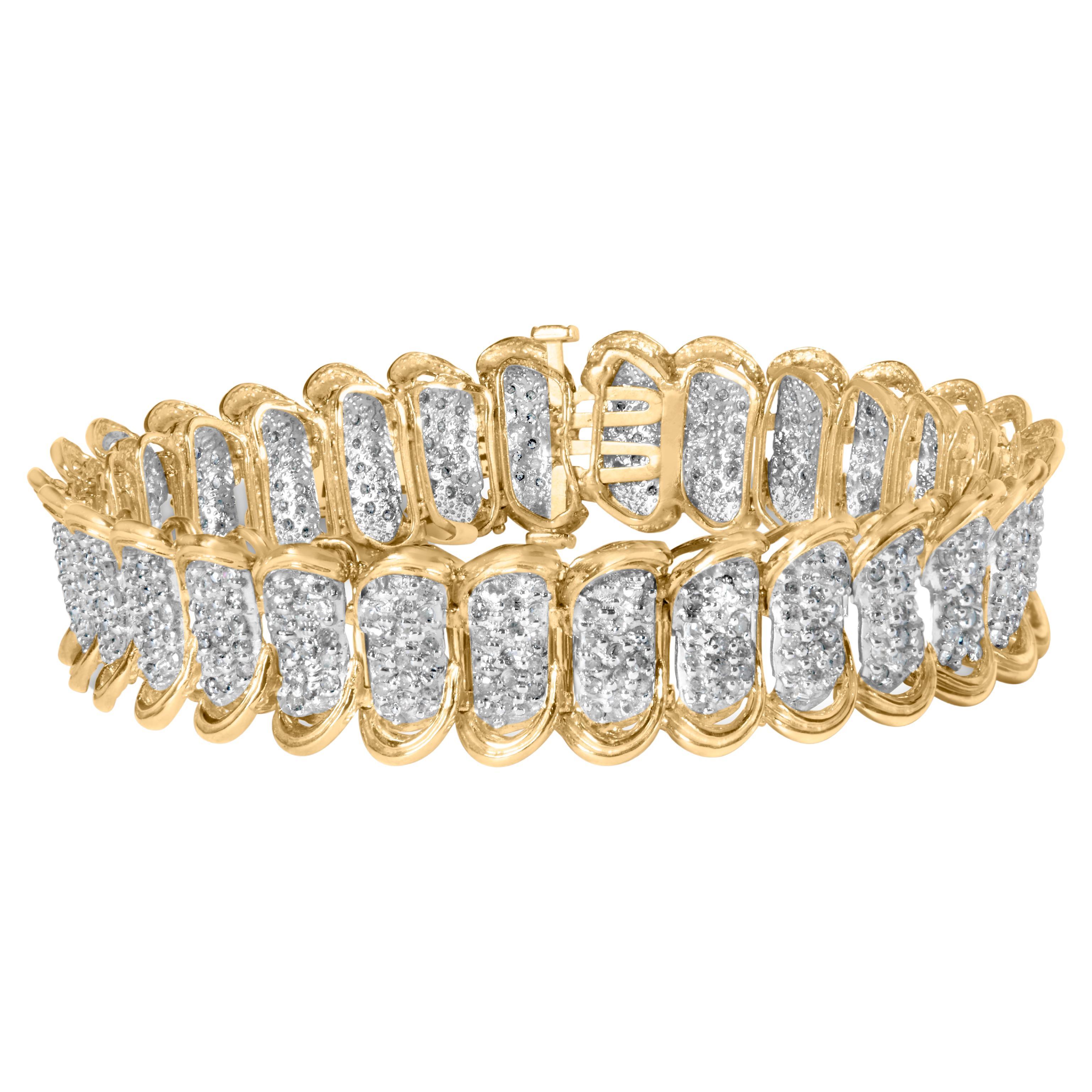 Bracelet 7" en or jaune 10K avec diamants pavés de 4,00 carats et maillons classiques en vente