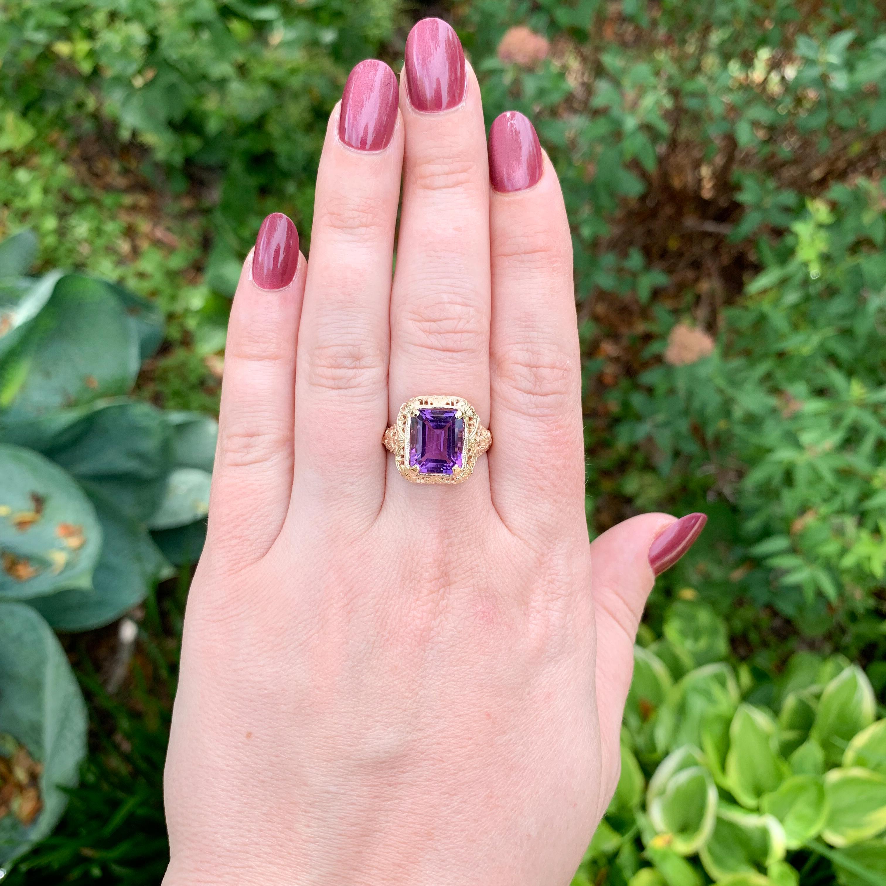 Bague en or jaune 10K avec filigrane d'améthyste de 4,38 carats Taille 7,75 en vente 1