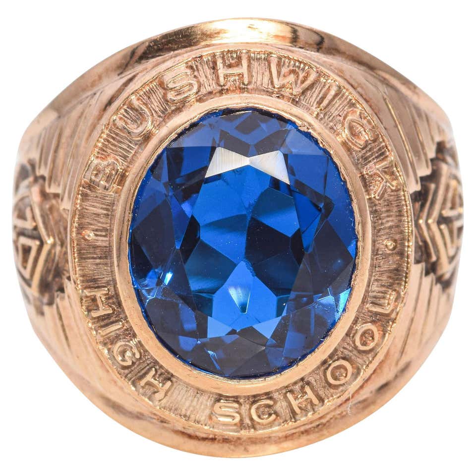 Vintage Class Rings - 21 For Sale on 1stDibs | vintage class rings for ...