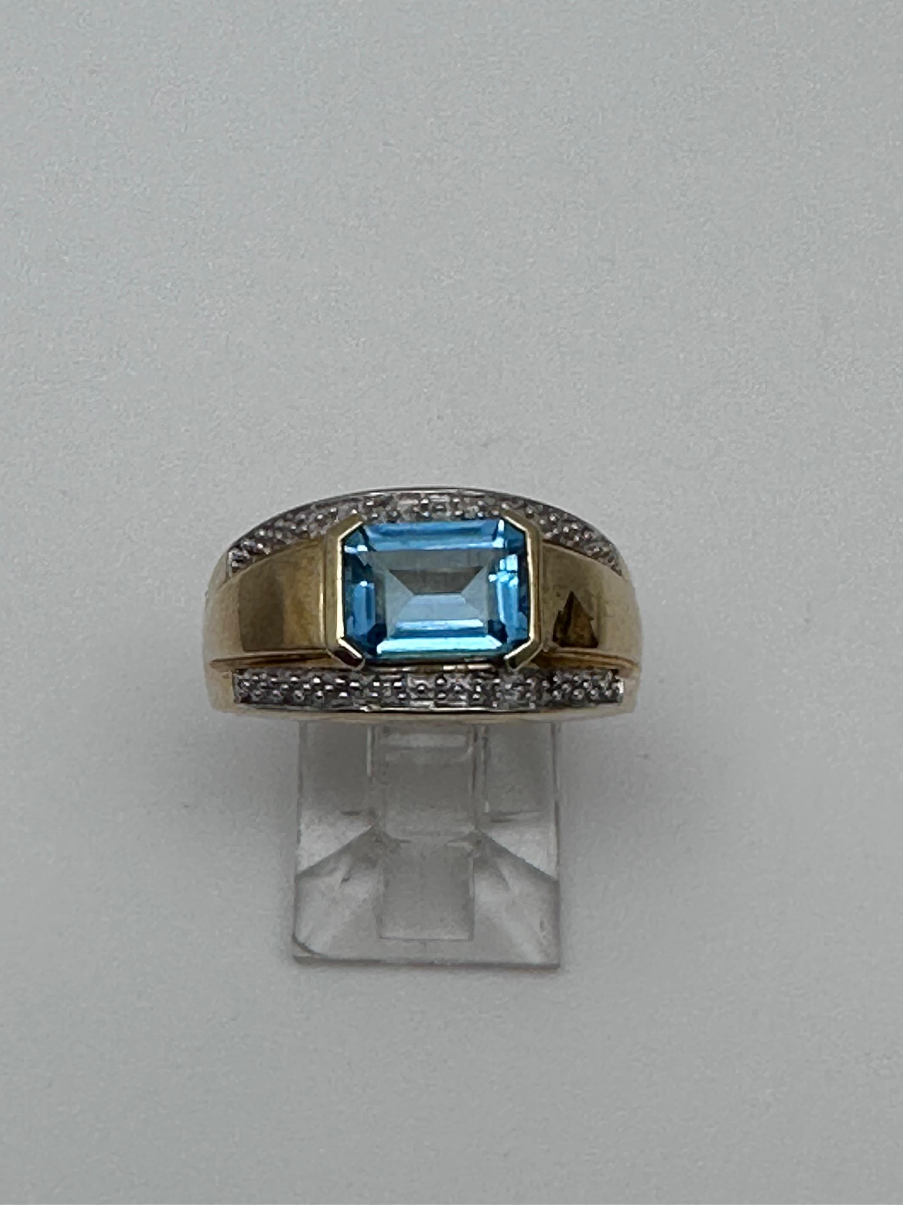 10k Yellow Gold 6mm x 8mm Emerald Cut Blue Topaz Diamond Ring Size 7 In New Condition For Sale In Las Vegas, NV