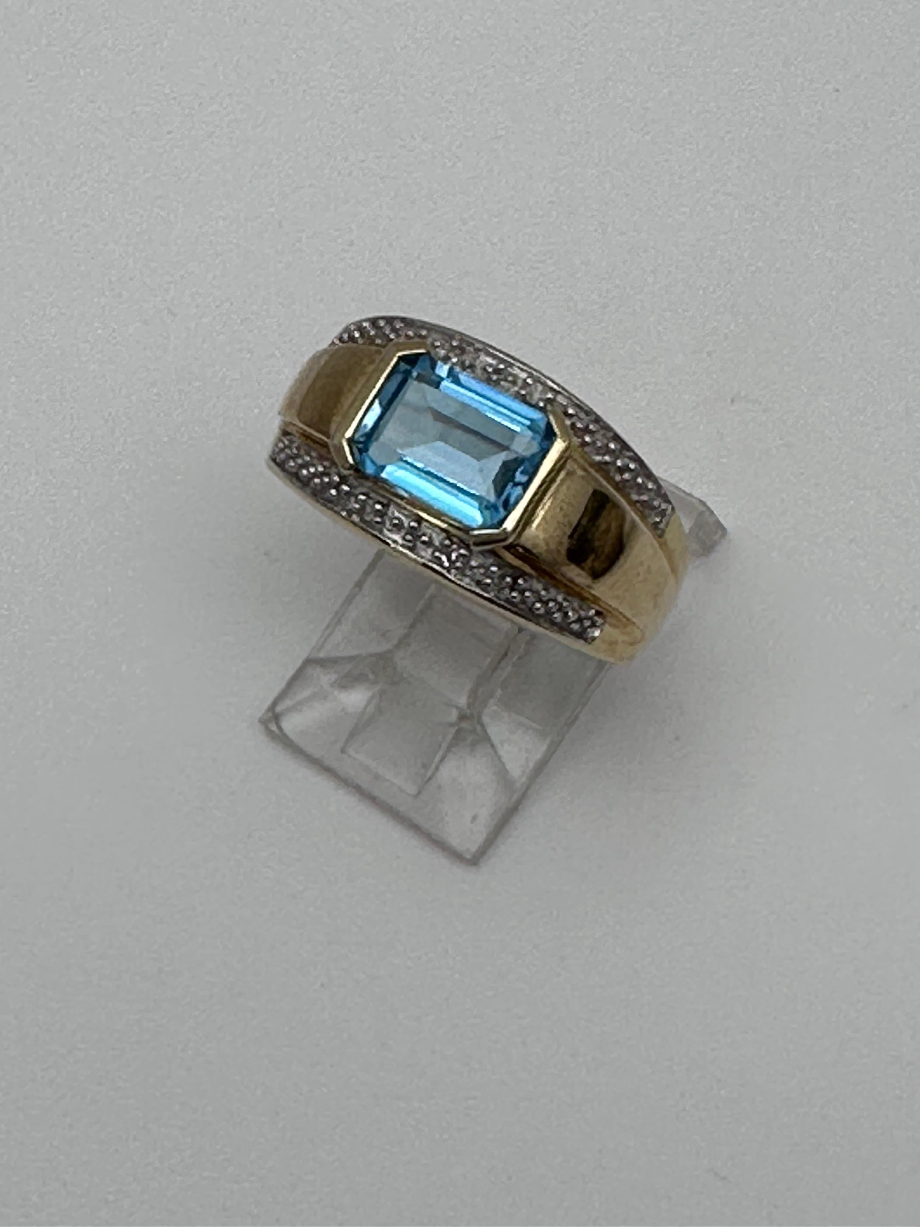 10k Yellow Gold 6mm x 8mm Emerald Cut Blue Topaz Diamond Ring Size 7 For Sale 1