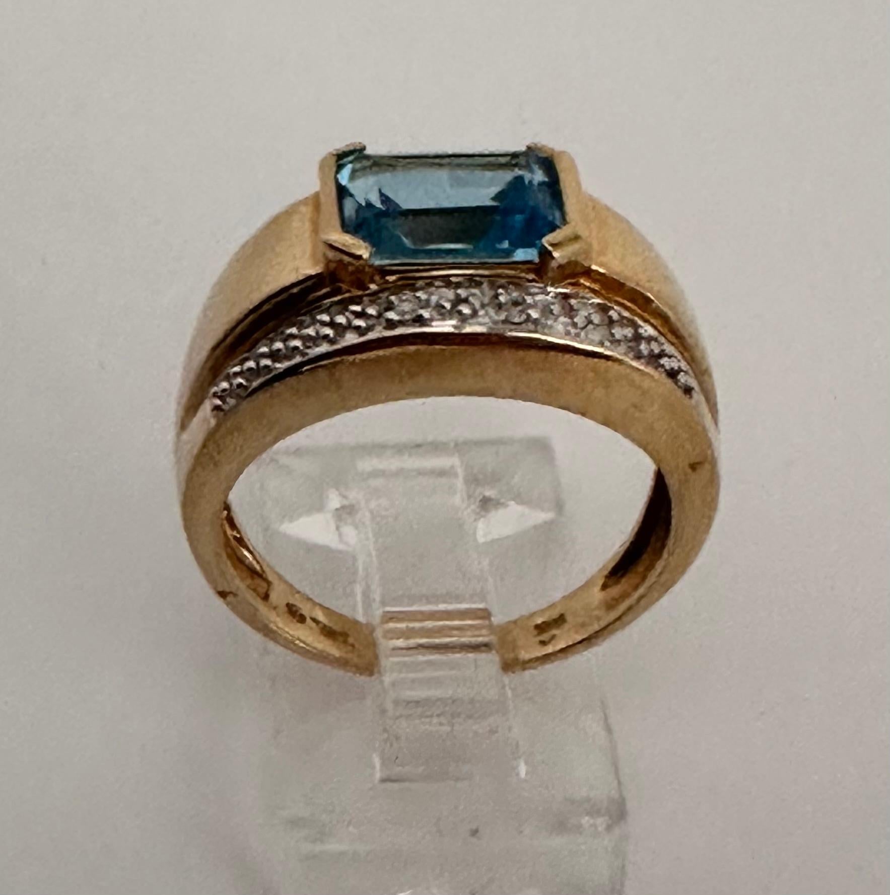 10k Yellow Gold 6mm x 8mm Emerald Cut Blue Topaz Diamond Ring Size 7 For Sale 4