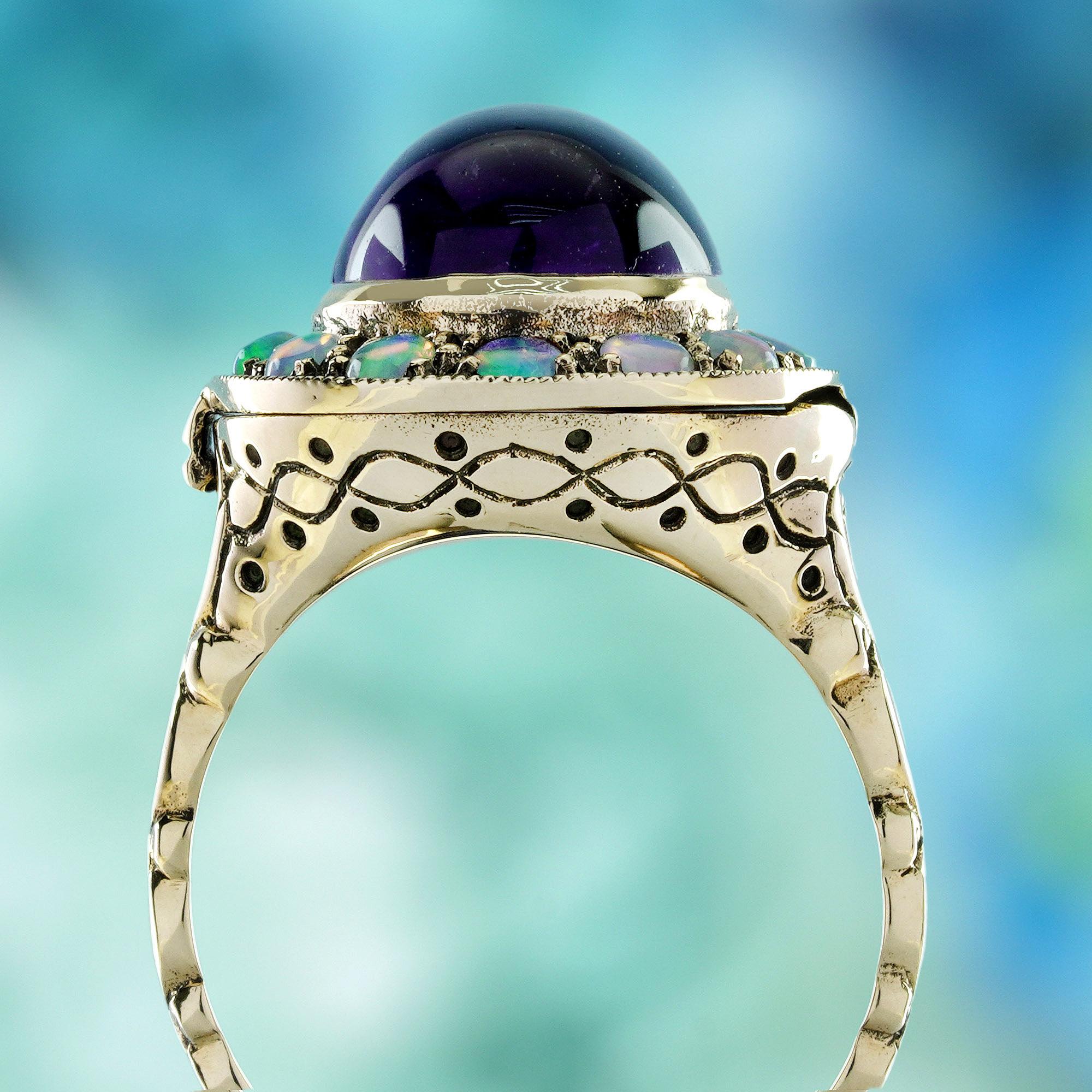 10K Gelbgold Amethyst Cabochon und Opal Poison Ring im Angebot 1