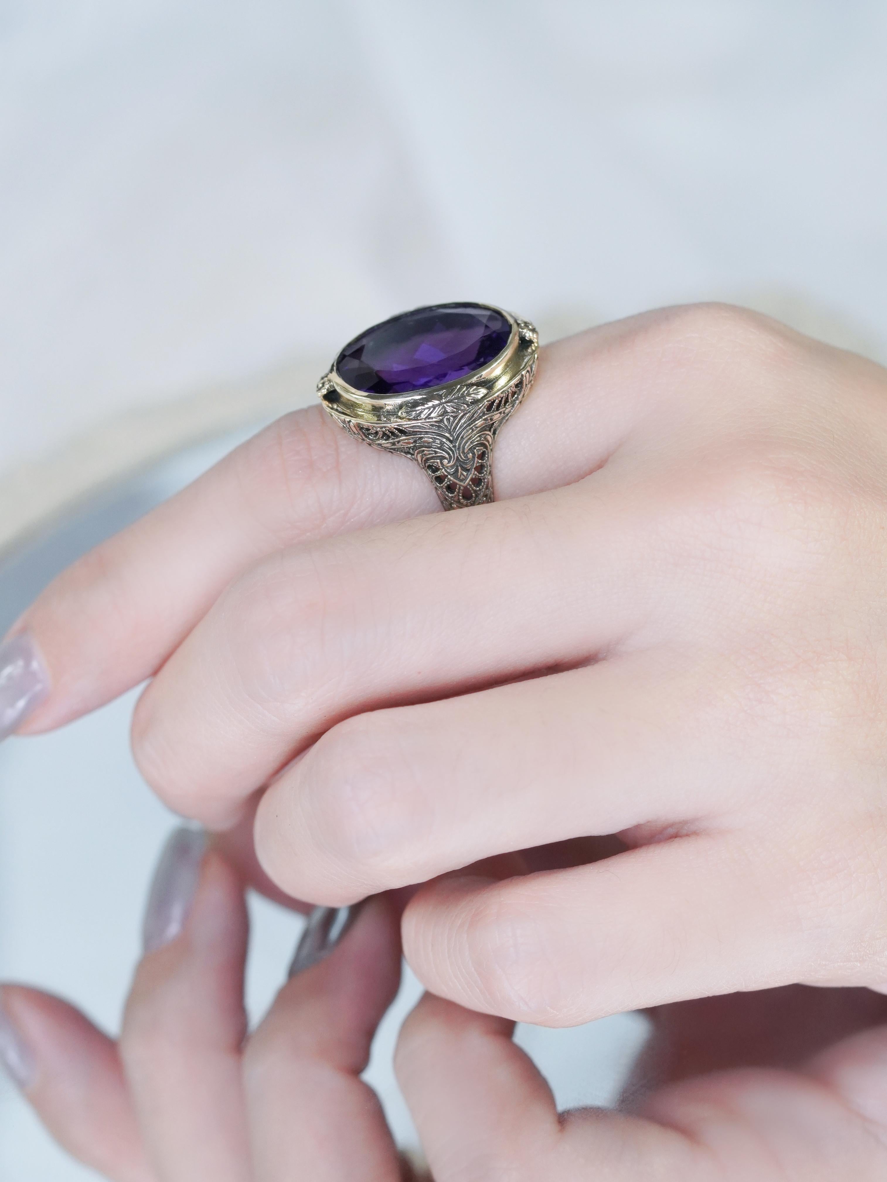 Bague de cocktail en or jaune 10K à l'améthyste de style vintage en vente 11