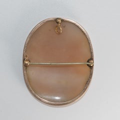 Broche camée ancienne en or jaune 10 carats