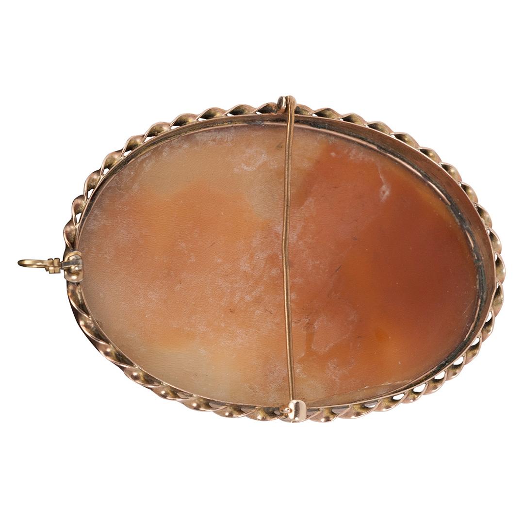 Women's or Men's 10K Yellow Gold Antique Carved Shell Cameo For Sale