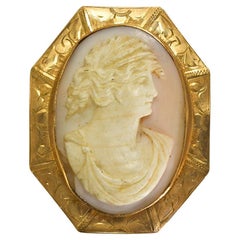 10K Yellow Gold Antique Shell Cameo Brooch 11.9g