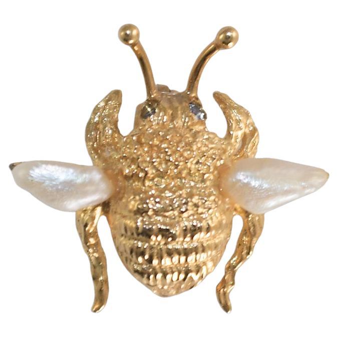 10K Yellow Gold Bee Brooch with Pearl Wings 3.8g