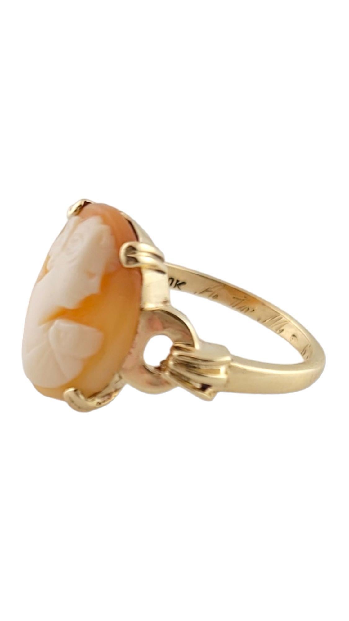 Vintage 10K Yellow Gold Cameo Ring Size 6

This gorgeous cameo ring is crafted from 10K yellow gold and would look beautiful on anyone!

Ring size: 6
Shank: 1.78mm
Front: 14.14mm X 11.74mm X 5.78mm

Engraved 6.12.46

Weight: 3.6 g/ 2.3